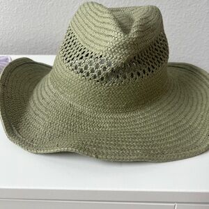 Aritzia BASK green hat